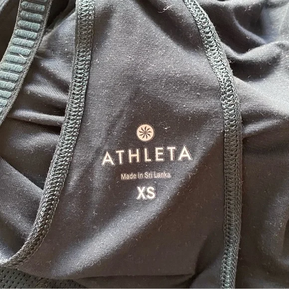 Athleta T Back Lattice Tank in Abyss (Teal Blue Green) XS Built in Bra - Picture 10 of 10